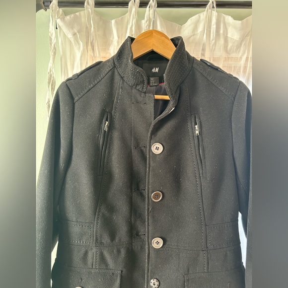 H&M - Picture 2 of 7